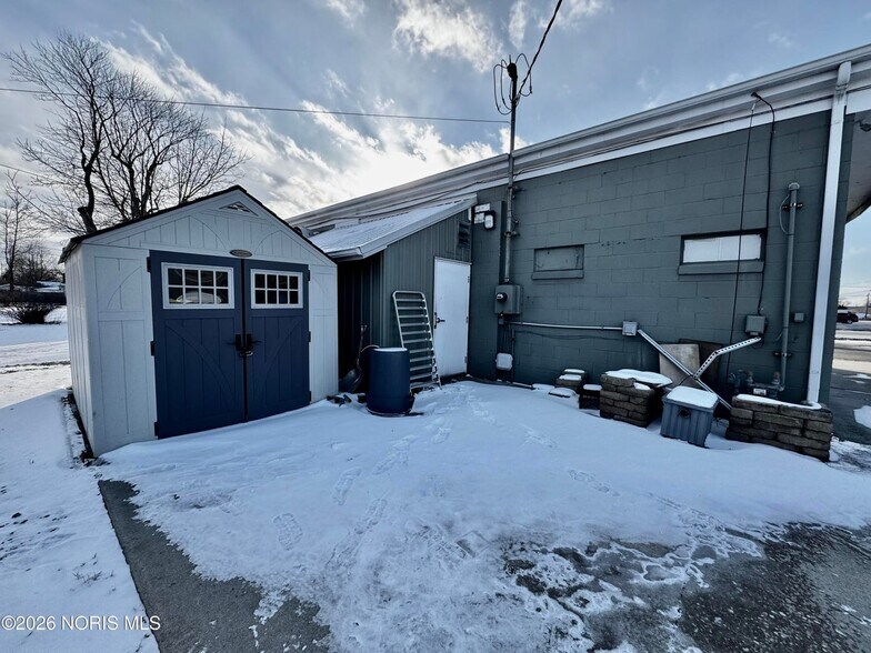 More Photos Of 301 S Defiance St, Stryker Auto Repair For Sale