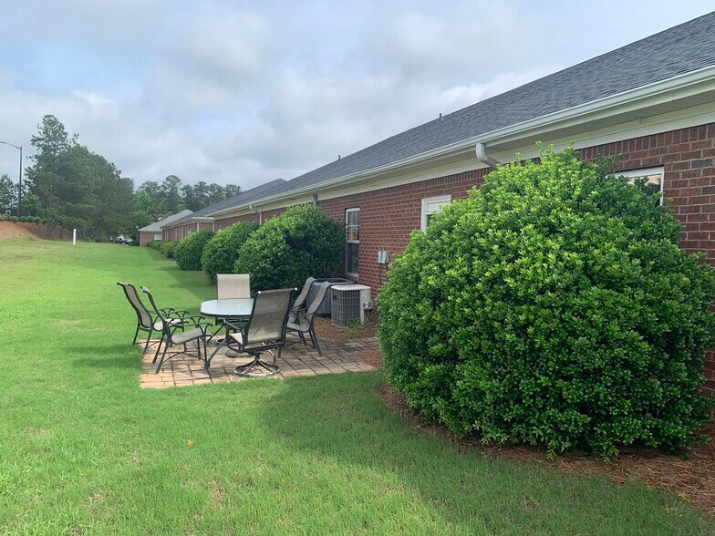 More Photos Of 1825 Lockeway Dr, Alpharetta Office For Sale