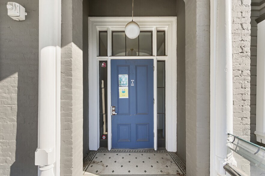 More Photos Of 1111-1123 D St, Sacramento Specialty For Sale