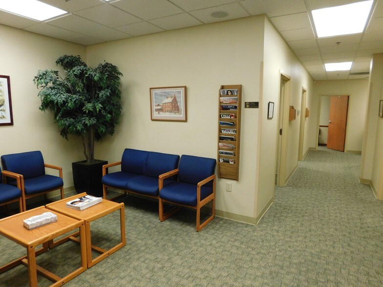 More Photos Of 1600 Sixth Ave, York Medical For Lease