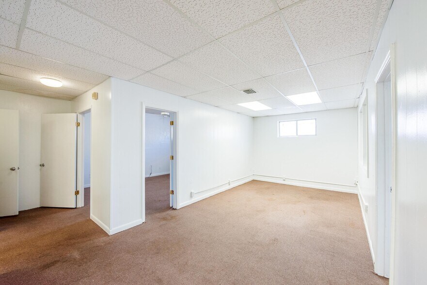 More Photos Of 1617 Ridgewood Ave, Holly Hill Unknown For Lease