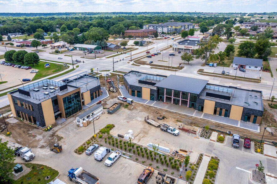 More Photos Of NW 62nd & Merle Hay Rd, Johnston Unknown For Lease