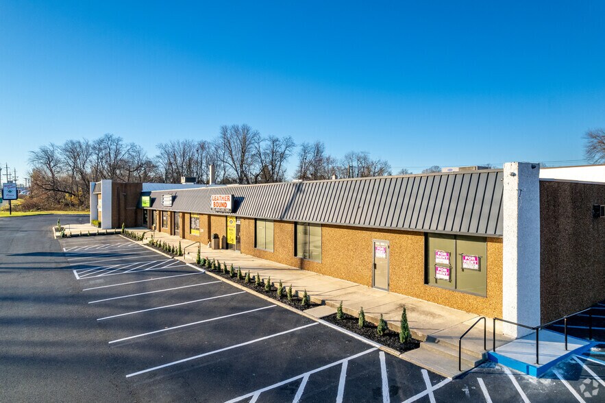 More Photos Of 211 S Boulevard Ave S, Maple Shade Township Storefront Retail Office For Sale