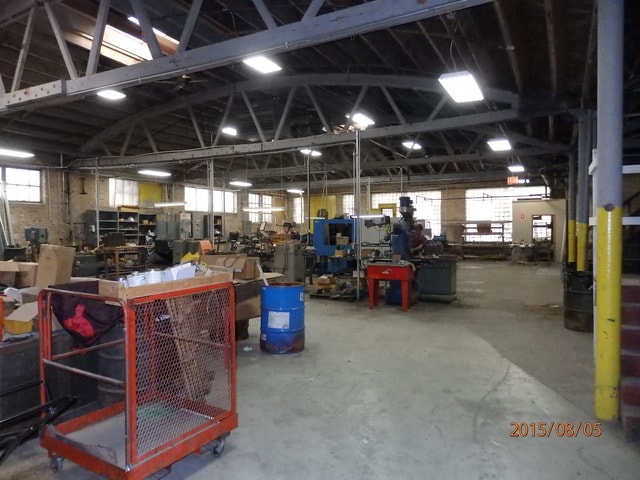 More Photos Of 2508 W Maypole Ave, Chicago Warehouse For Lease