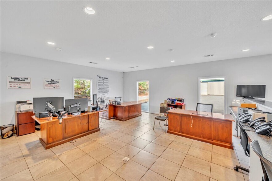 More Photos Of 441 Dunbar Rd, Warner Robins Warehouse For Sale