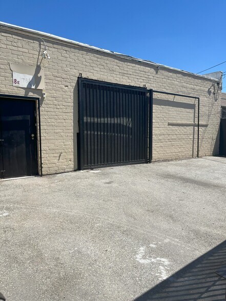 More Photos Of 788 E Washington Blvd, Los Angeles Warehouse For Lease