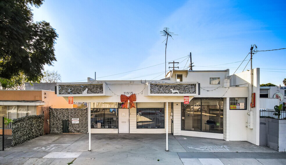 More Photos Of 11915 Inglewood Ave, Hawthorne Medical For Sale