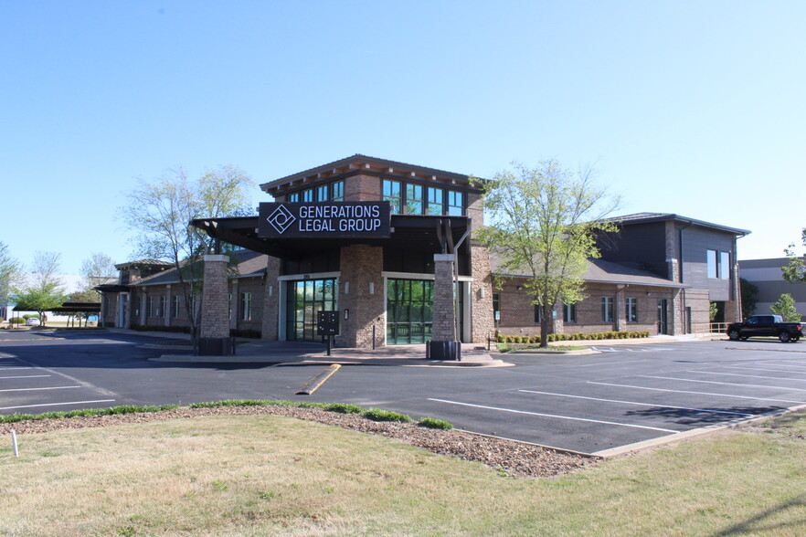 Primary Photo Of 2701 SE J St, Bentonville Office For Lease