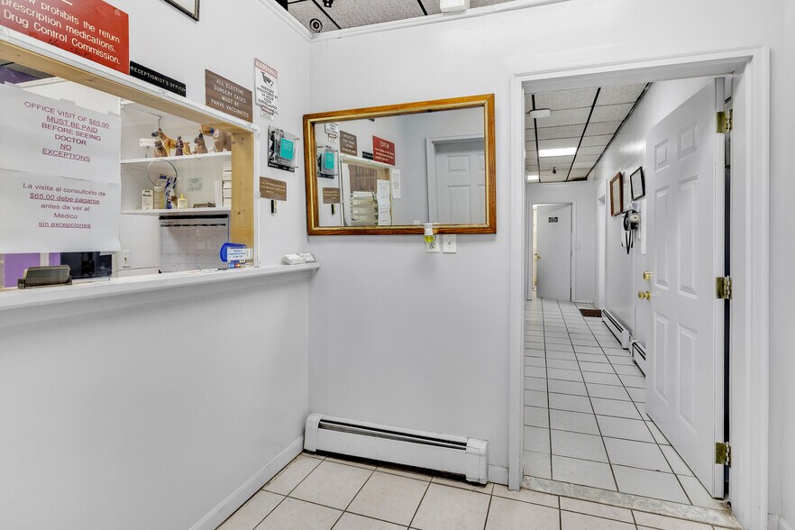 More Photos Of 2879 Fairfield Ave, Bridgeport General Retail For Sale