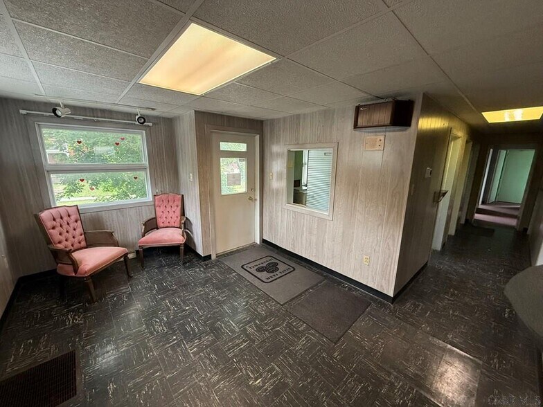 More Photos Of 226 Ohio St, Johnstown Office For Sale