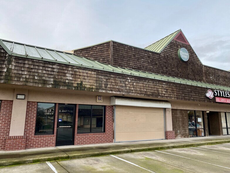 More Photos Of 8807 Thornton Rd, Stockton Storefront Retail Office For Lease