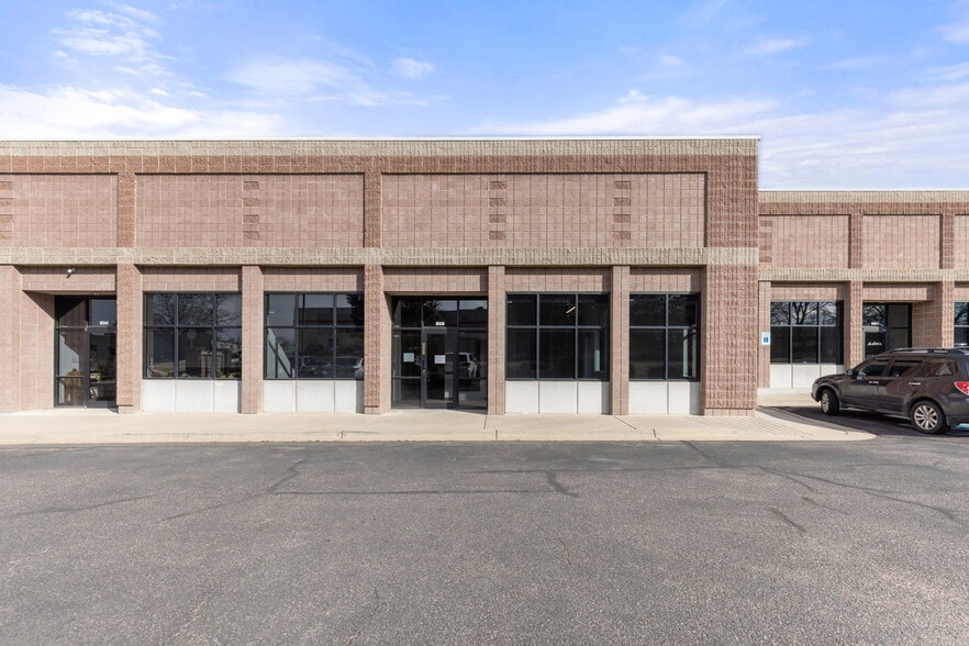 More Photos Of 590 Burbank St, Broomfield Flex For Lease