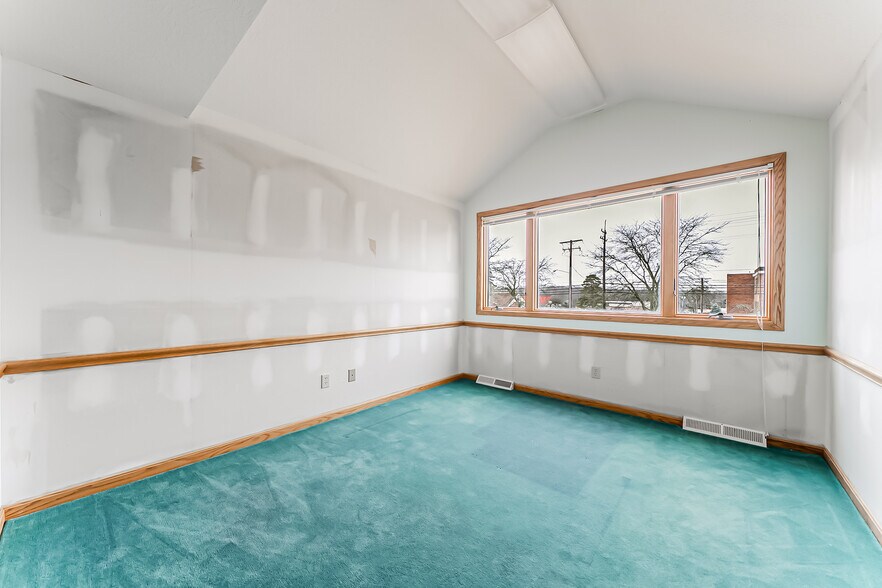 More Photos Of 36595 Detroit Rd, Avon Medical For Lease