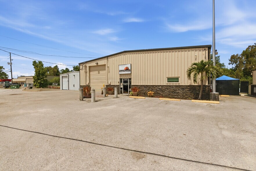 More Photos Of 1782 Calumet St, Clearwater Warehouse For Lease