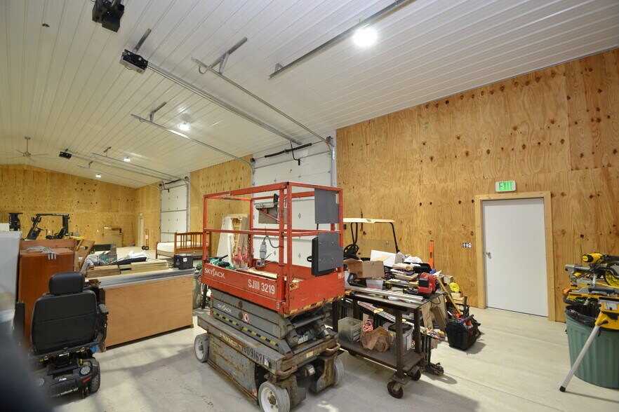 More Photos Of 3247 E State Road 28, Tipton Warehouse For Sale