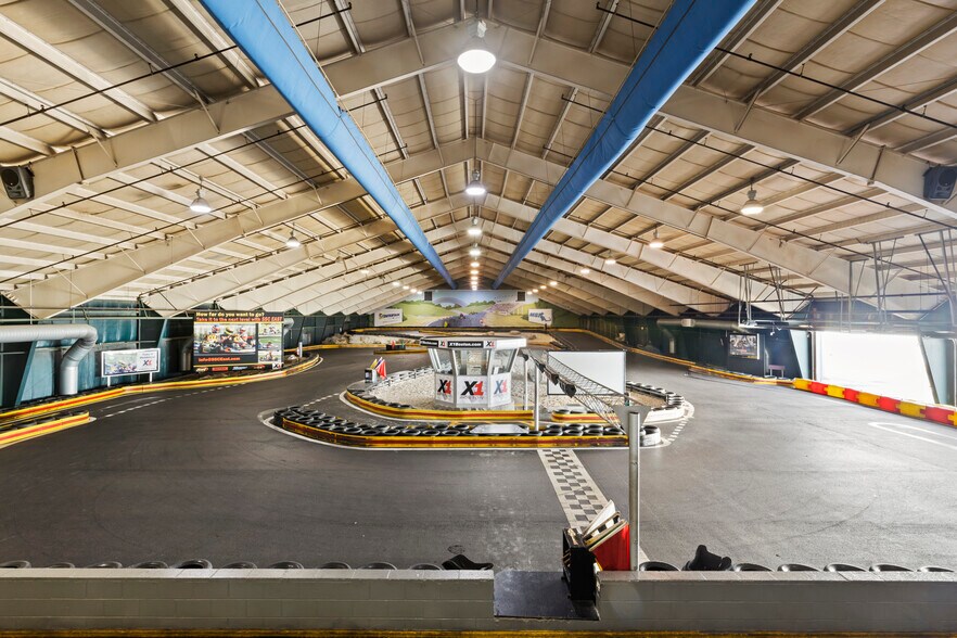 More Photos Of 290 Wood Rd, Braintree Racetrack For Sale