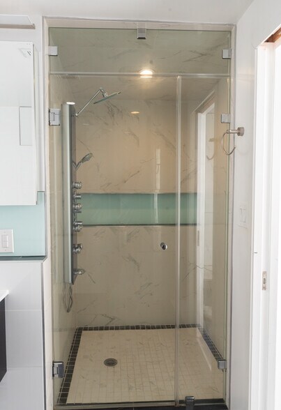 More Photos Of 4214 Gallatin St, Hyattsville Storefront Retail Residential For Lease