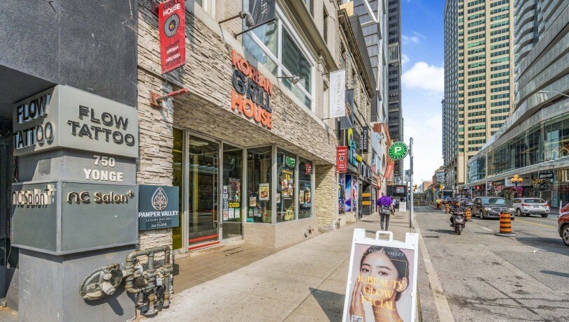 More Photos Of 754 Yonge St, Toronto Storefront Retail Office For Lease