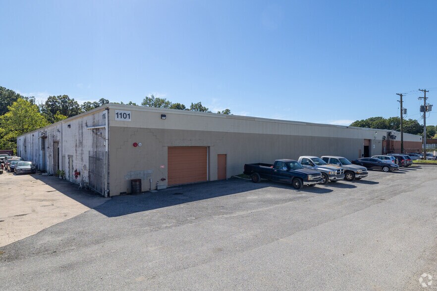 More Photos Of 1101 Hanzlik Ave, Rosedale Manufacturing For Lease