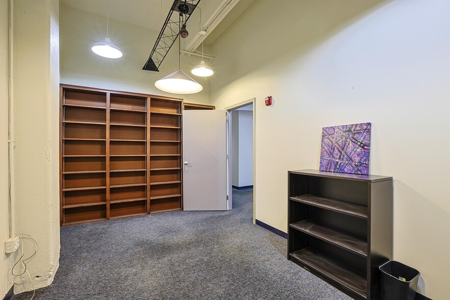 More Photos Of 817 Main St, Cincinnati Office Residential For Sale