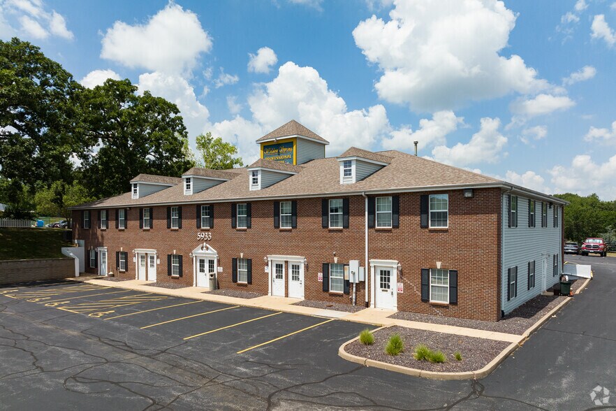 Primary Photo Of 5933 Hwy 94, Weldon Spring Office For Lease