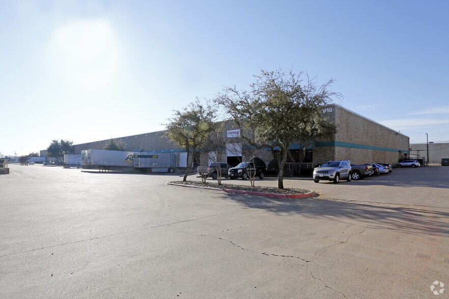 More Photos Of 918 113th St, Arlington Unknown For Lease