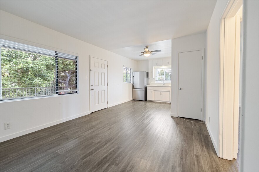 More Photos Of 1056 E 6th St, Long Beach Apartments For Sale