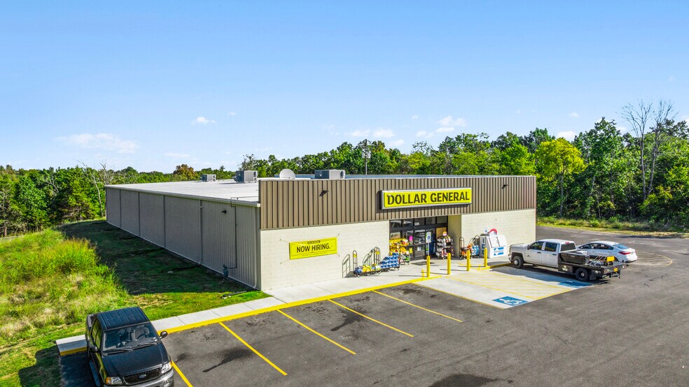 More Photos Of 2325 Highway 5 N, Mountain Home Freestanding For Sale