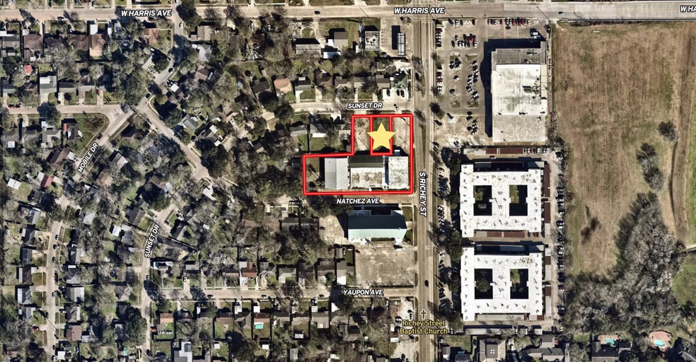 More Photos Of 900 Natchez Ave, Pasadena Schools For Sale