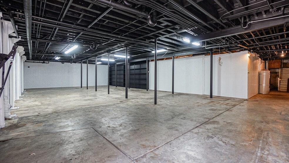 More Photos Of 370 W Sierra Madre Blvd, Sierra Madre Storefront For Lease