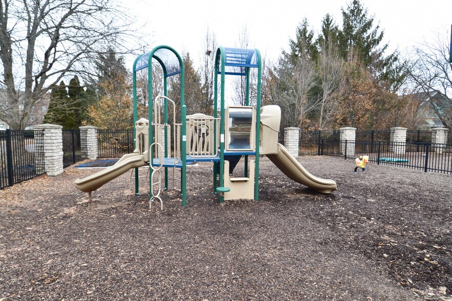 More Photos Of 6320 Perimeter Loop Rd, Dublin Daycare Center For Sale