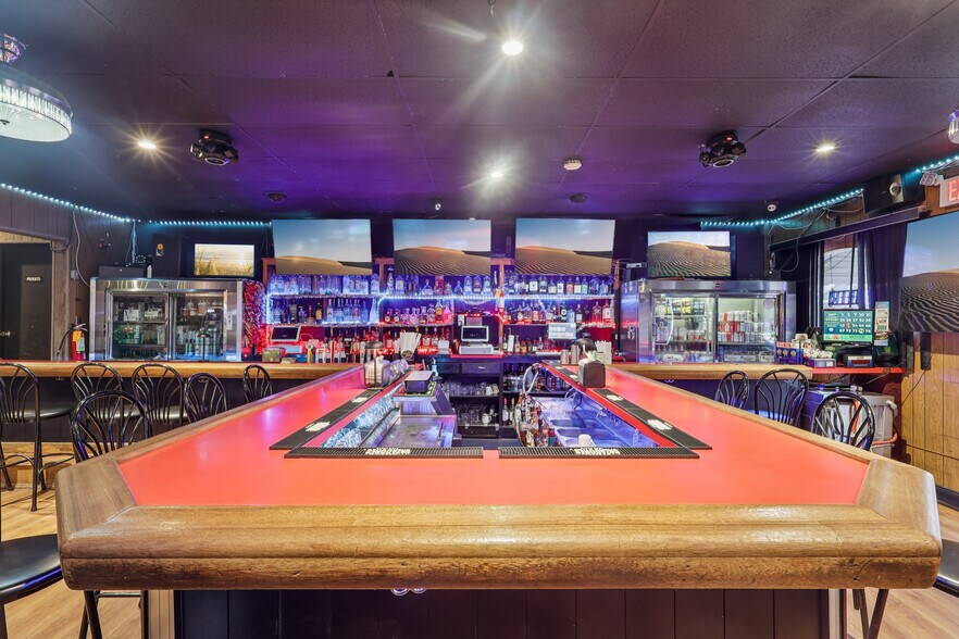 More Photos Of 1600 Hamilton Ave, Hamilton Storefront Retail Residential For Sale