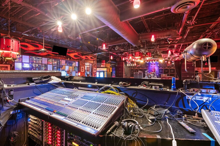 More Photos Of 6750 W Sahara Ave, Las Vegas Bar For Sale