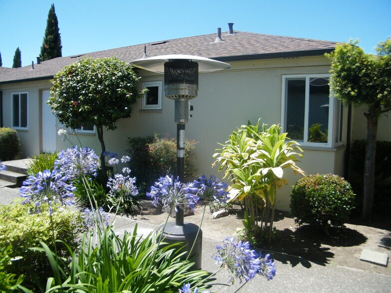 Primary Photo Of 2275 Washington Ave, San Leandro Medical For Sale