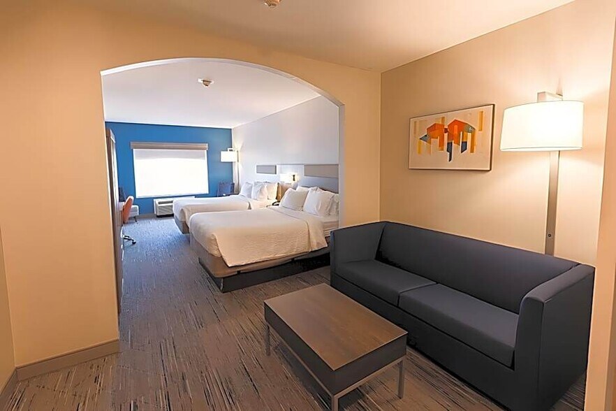 More Photos Of 2227 E Oklahoma Ave, Guthrie Hotel For Sale