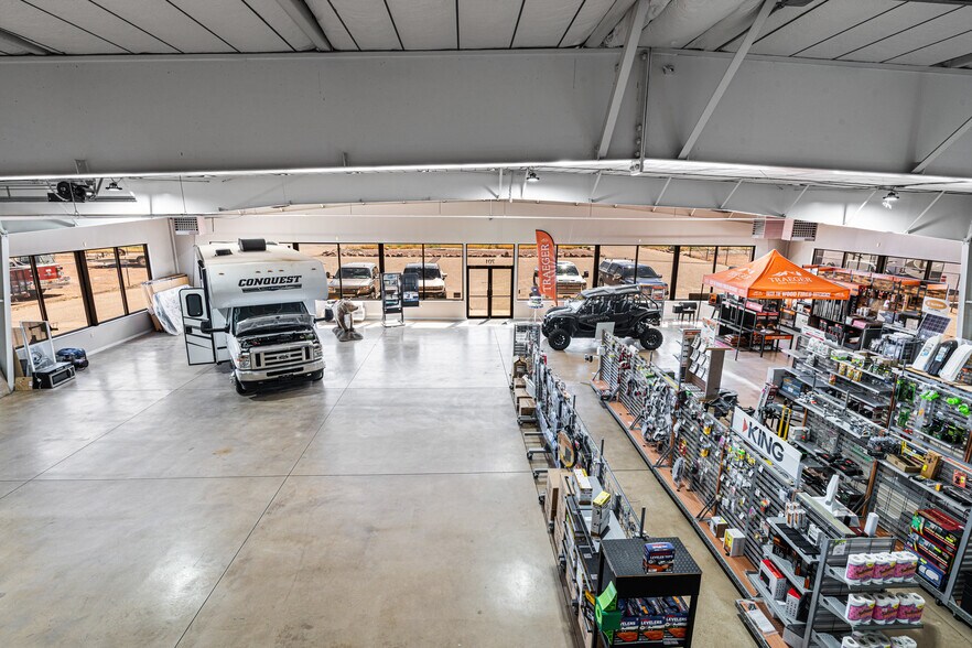 More Photos Of 701 E Spaulding Ave, Pueblo Auto Dealership For Sale