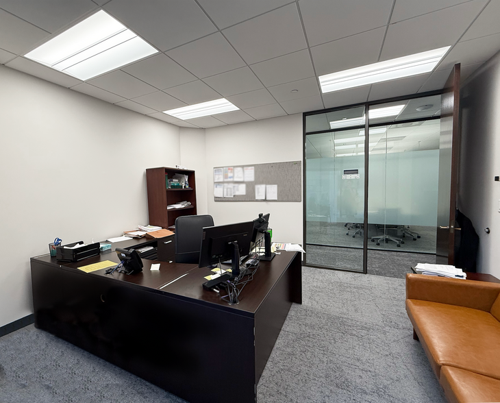 More Photos Of 70 W Madison St, Chicago Office For Lease