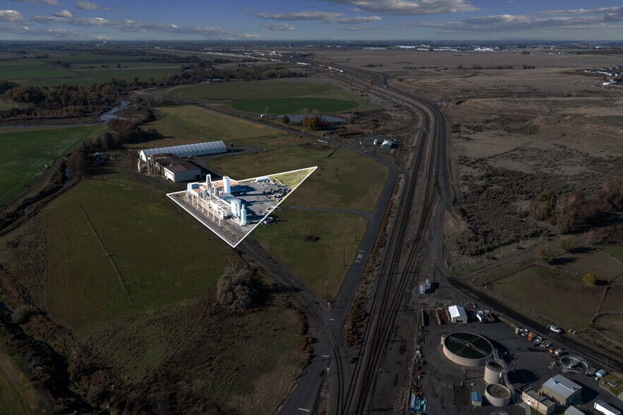 More Photos Of 405 Hoosier, Stanfield Food Processing For Lease