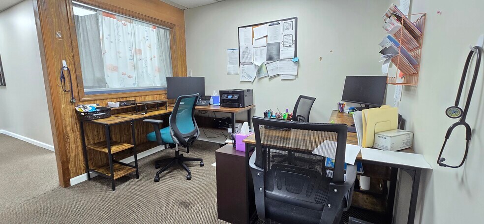 More Photos Of 339 E Antietam St, Hagerstown Office For Lease