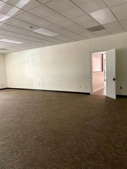 More Photos Of 2051 Junction Ave, San Jose Medical For Lease