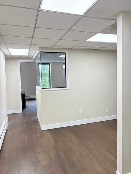 More Photos Of 571 W 183rd St, New York Office For Lease