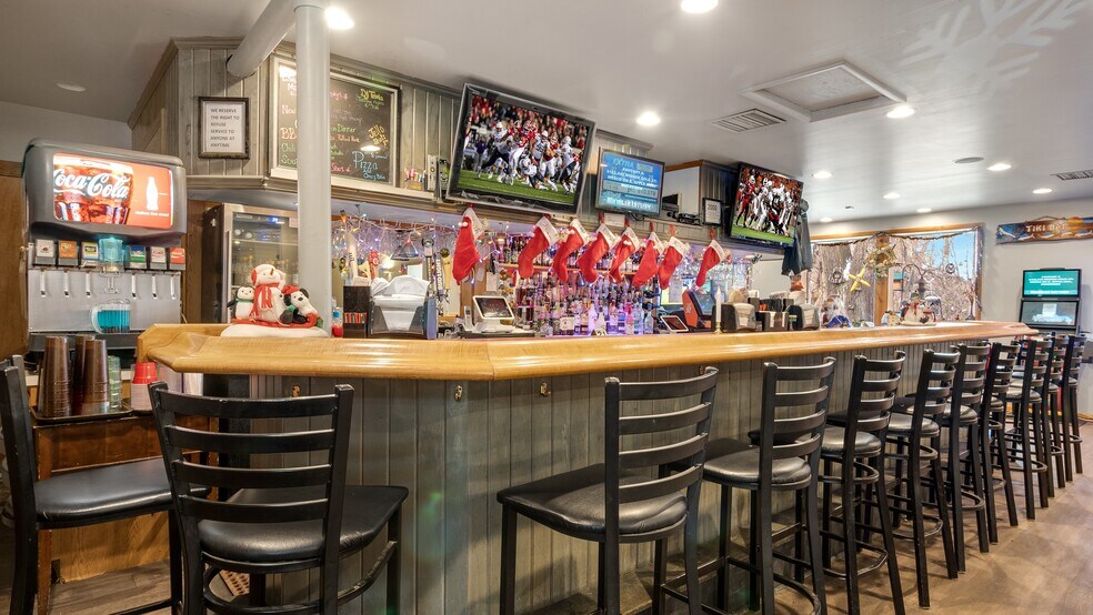 More Photos Of 12227-12229 Seymour Rd, Grass Lake Restaurant For Sale