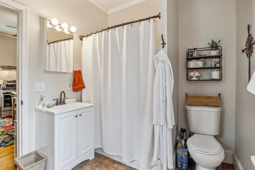 More Photos Of 462-470 2nd Ave, Troy Storefront Retail Residential For Sale