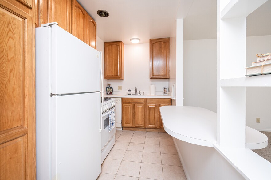 More Photos Of 616 17th St, Sacramento Apartments For Sale