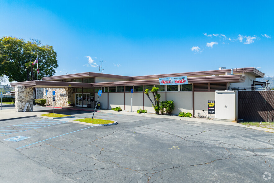 Primary Photo Of 1615 McKinley Ave, La Verne Airport For Lease