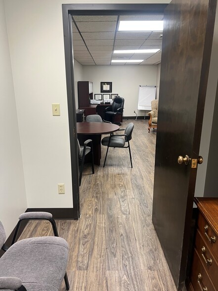 More Photos Of 100 N St Joseph Ave, Evansville Office For Lease