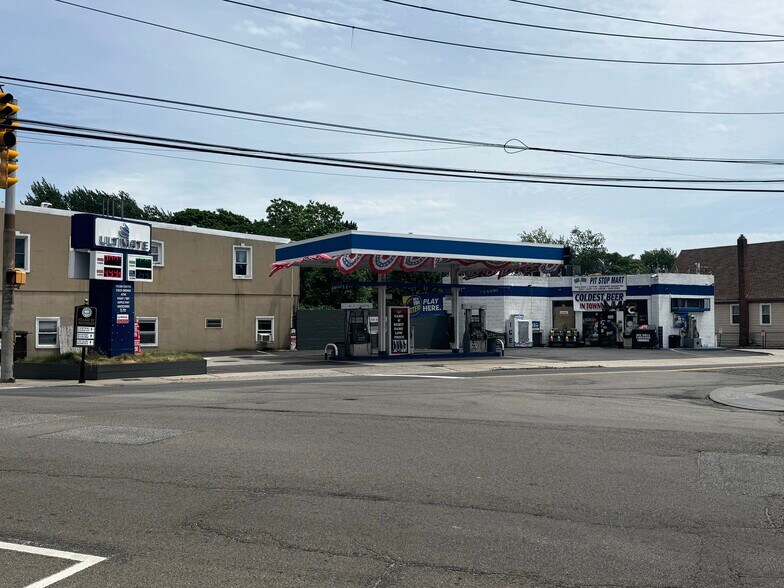 More Photos Of 270 W Main St, Patchogue Service Station For Sale