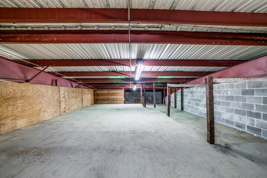 More Photos Of 8019 Richards St, Houston Flex For Sale