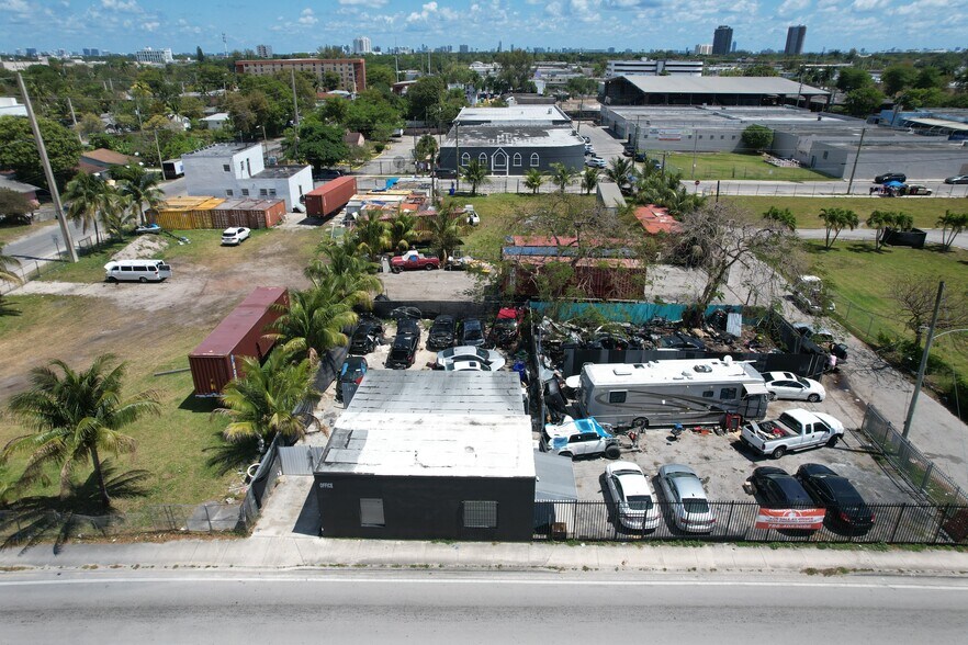 More Photos Of 7441 N Miami Ave, Miami Freestanding For Sale