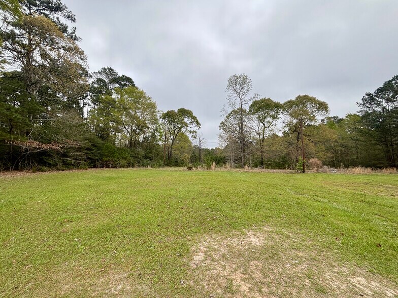 More Photos Of 5097 FM 1374 Rd, Huntsville Specialty For Sale